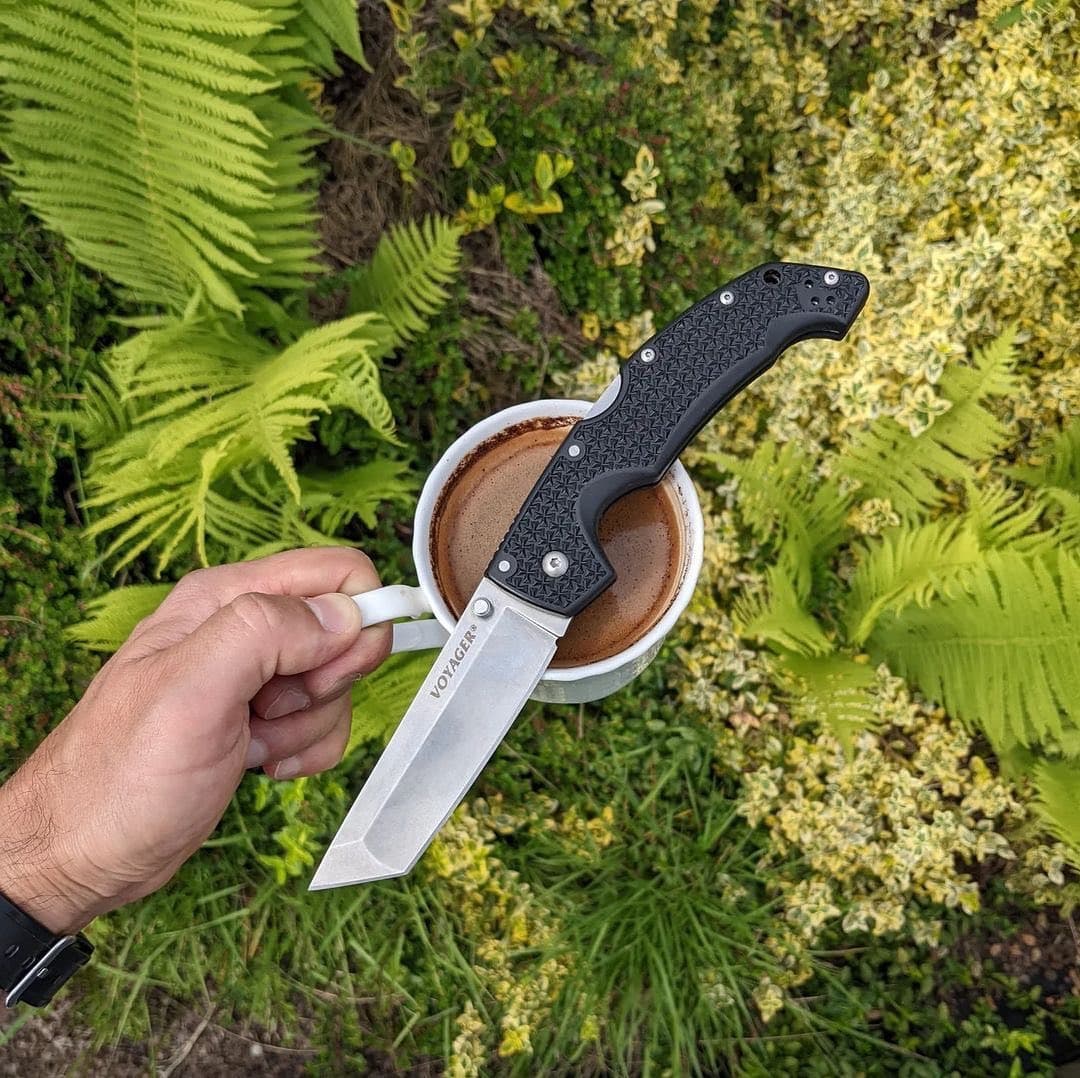Voyager Large Tanto Plain Edge