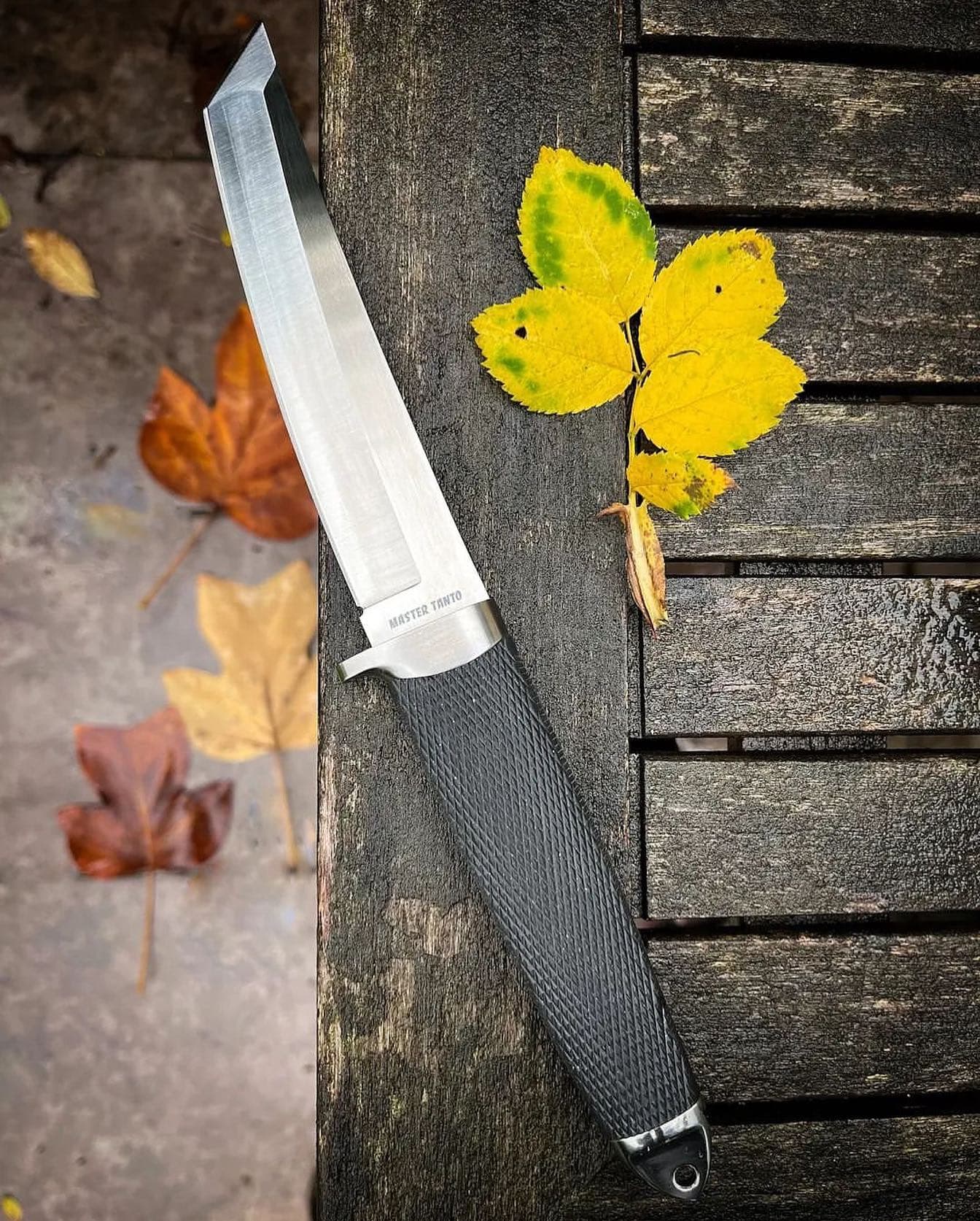 Master Tanto Messer mit festgestellter Klinge