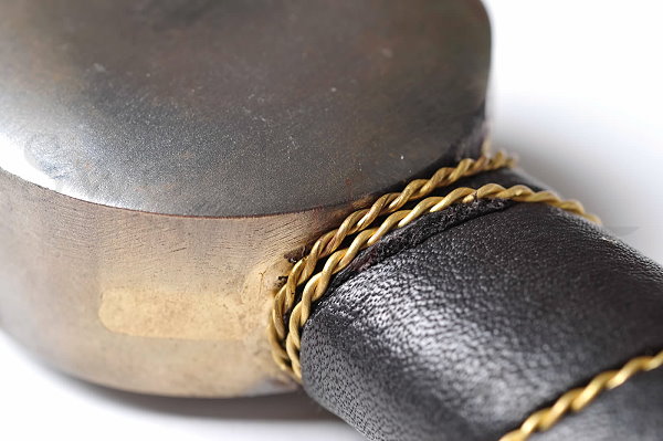 Dunkles Mittelalter Schwert