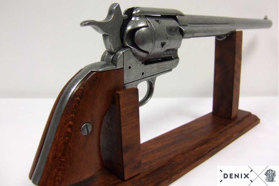 45 Colt Peacemaker extra-long