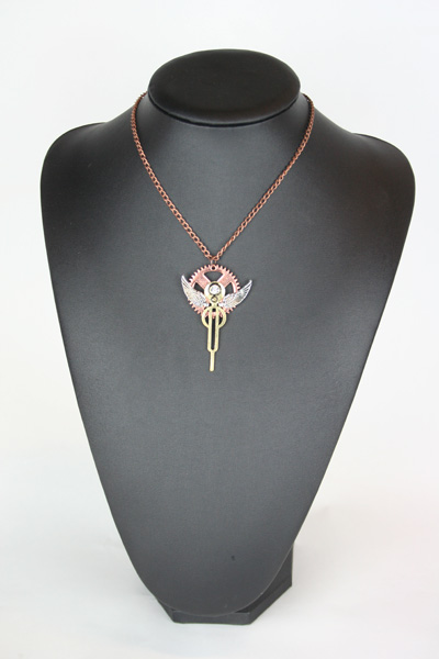 Steampunk Anhänger mit Kette - Figur mit Flügel