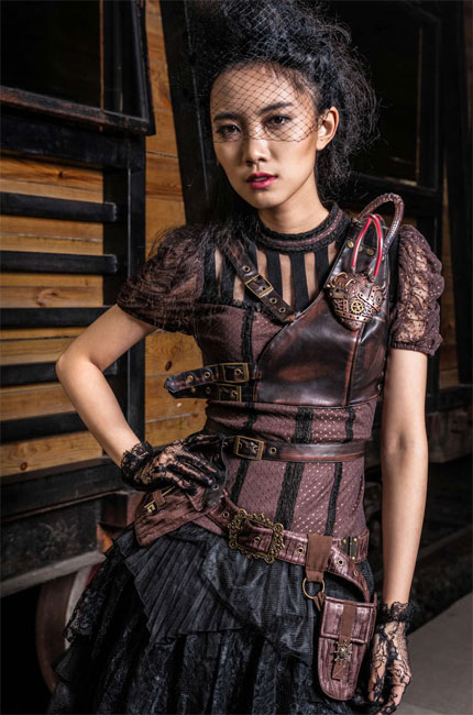 Steampunk Gürtel mit Taschen braun