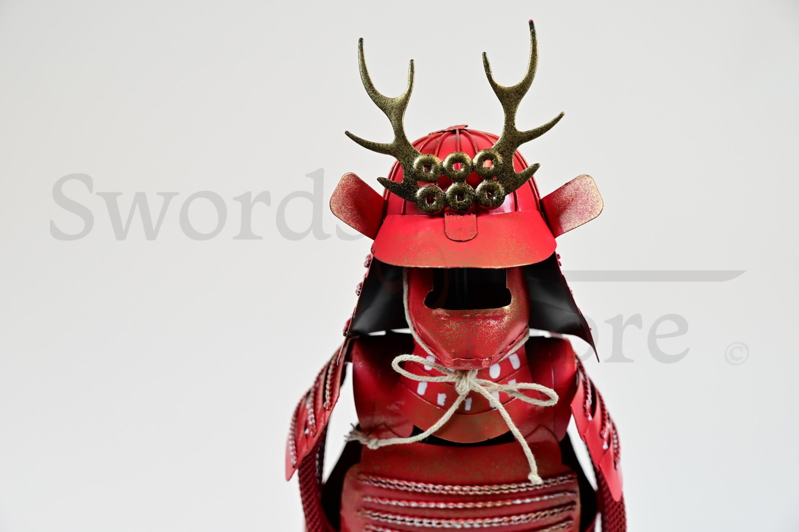 Japanese samurai armor miniature, red