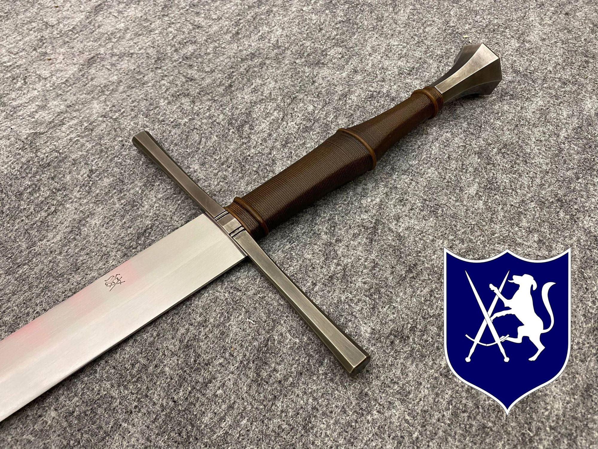 Das Tauberschwert, Handgeschmiedet und scharfe Klinge Das Tauberschwert, Handgeschmiedet und scharfe Klinge