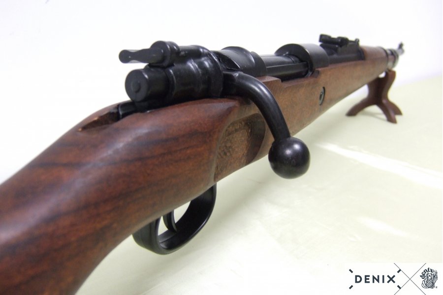 98K Carabine, designed by Mauser, Germany 1935, with belt