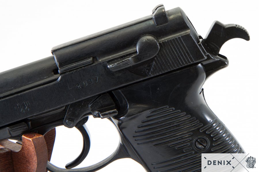 Automatic pistol, Germany 1938. (World War II)