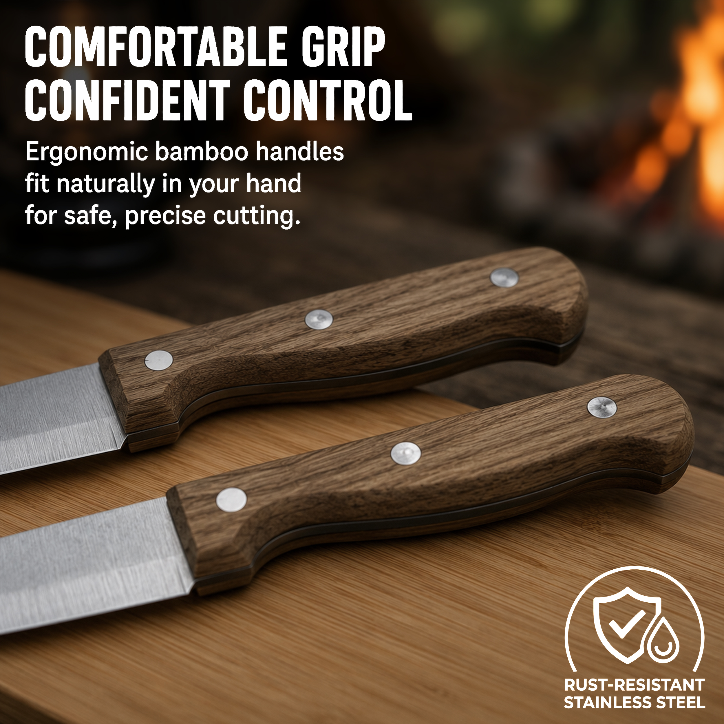 Klappbares Outdoor Camping-Schneidebrett aus Bambus inkl. 2 integrierter Edelstahl-Messer