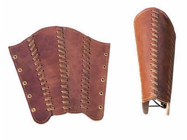 Squire Bracers Light Brown, Size M