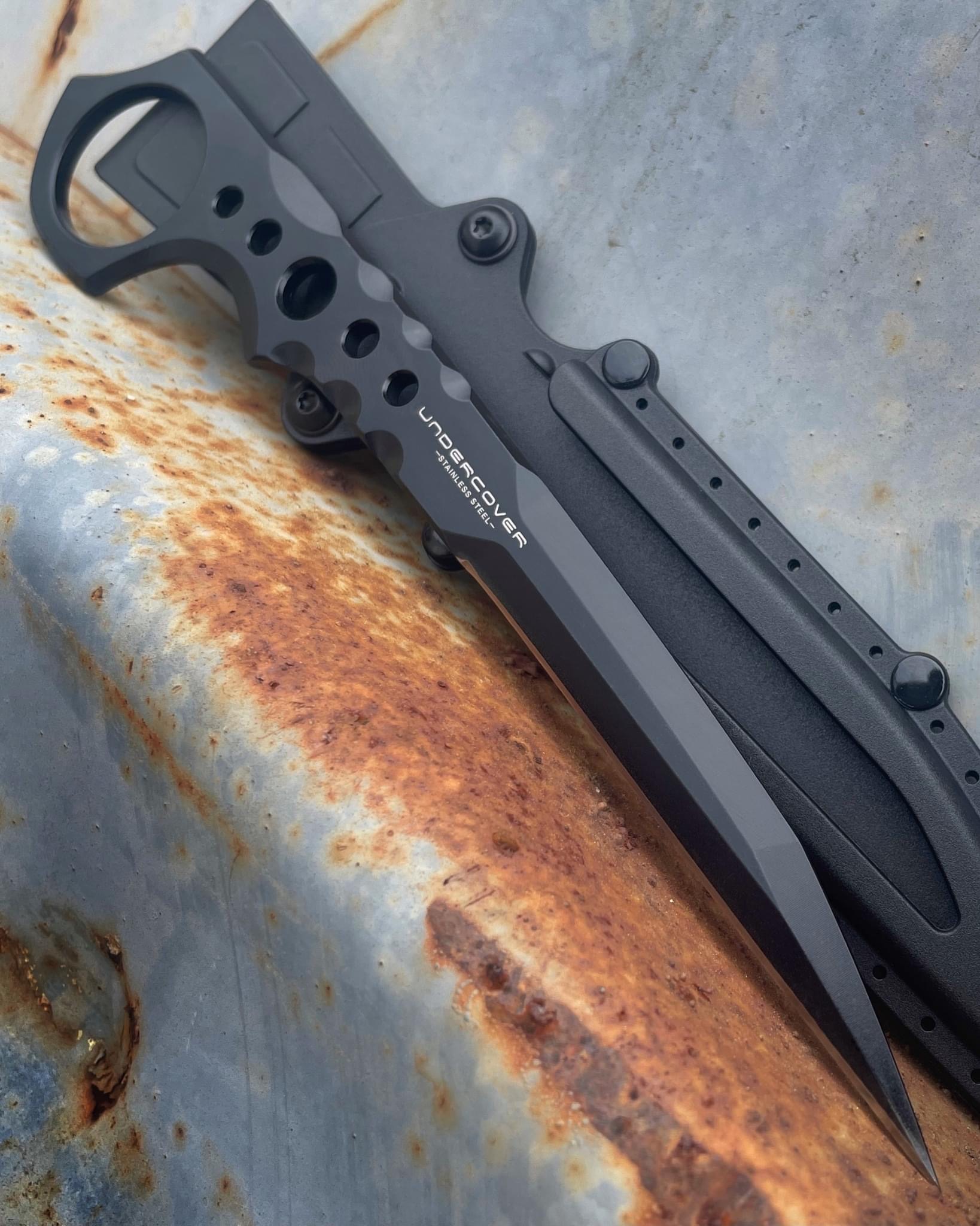 Undercover CIA Stinger II with Sheath