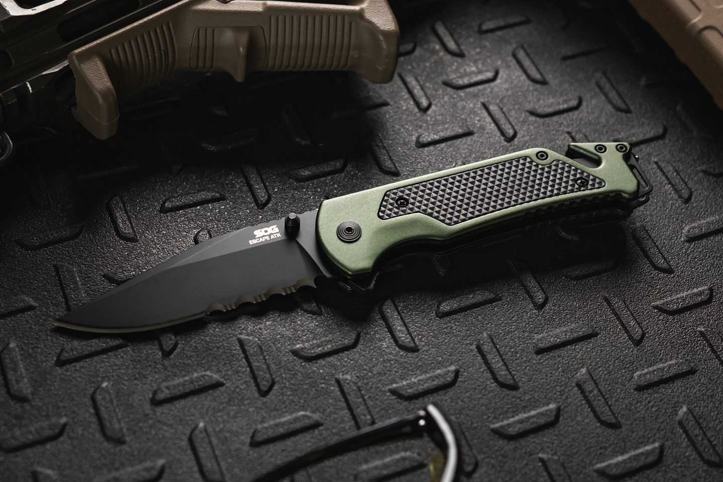 Escape ATK 2.0, Combo Blade, Green Aluminum Handle