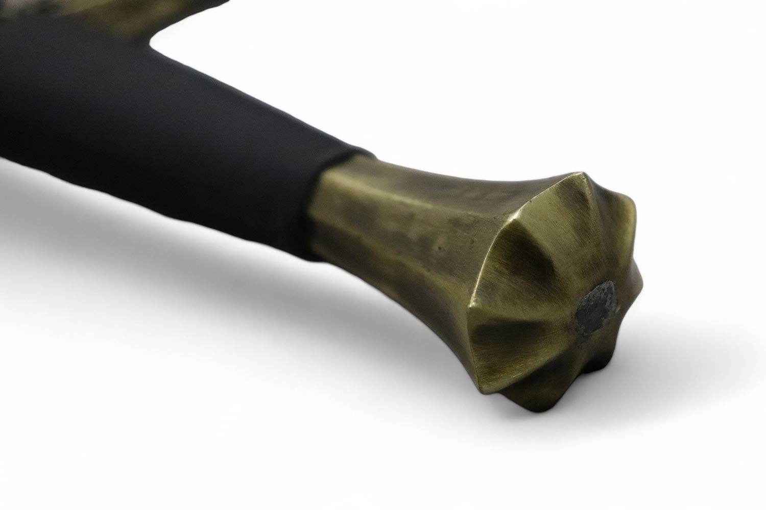 Der Eindride „Shadow“-Dolch