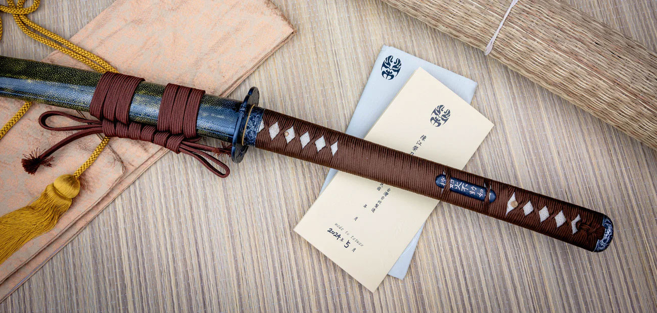 Mukade Ni Katana-Ron Chen Exclusive