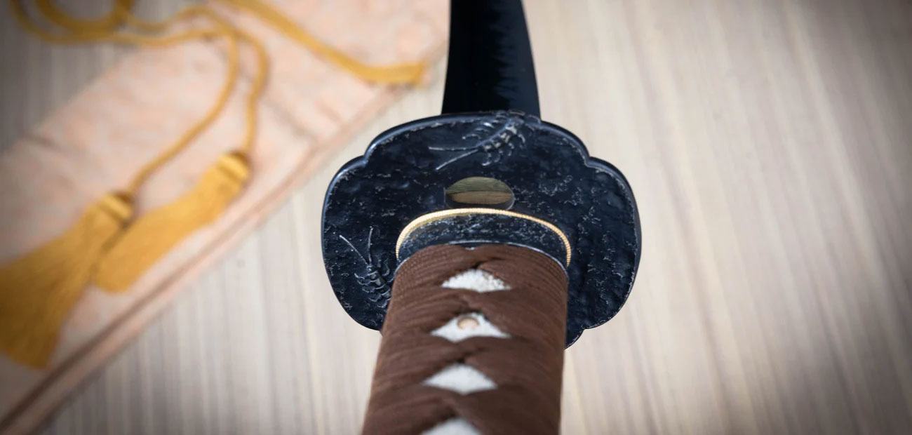 Mukade Ni Katana-Ron Chen Exclusive