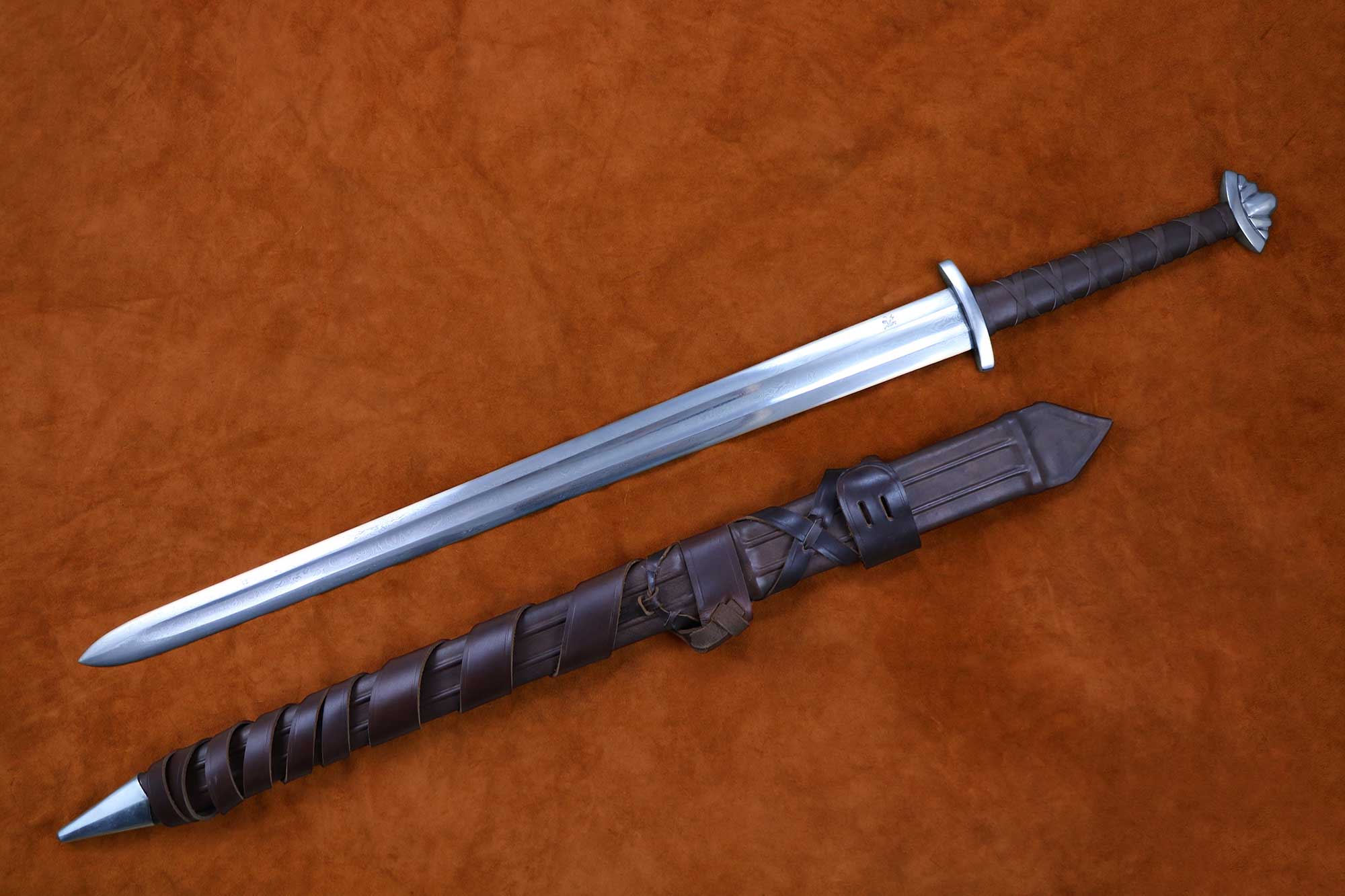 Guardlan Schwert mit Klinge aus gefaltetem Stahl 