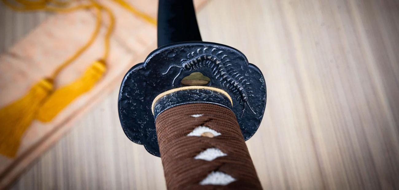 Mukade Ni Katana-Ron Chen Exclusive