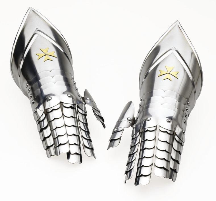 Templar gloves 