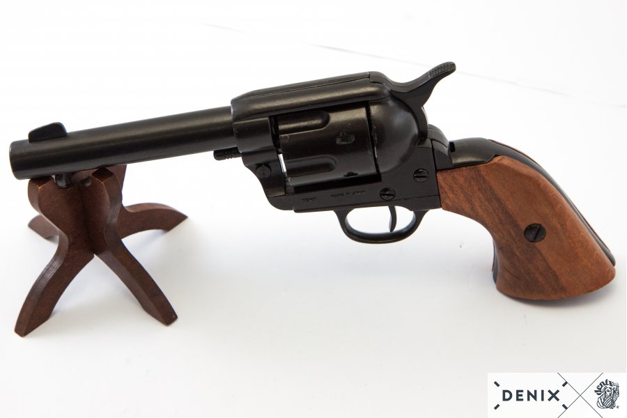 45er Colt Peacemaker black with wooden handle