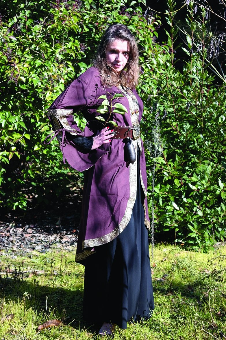 Medieval ladies coat - brown