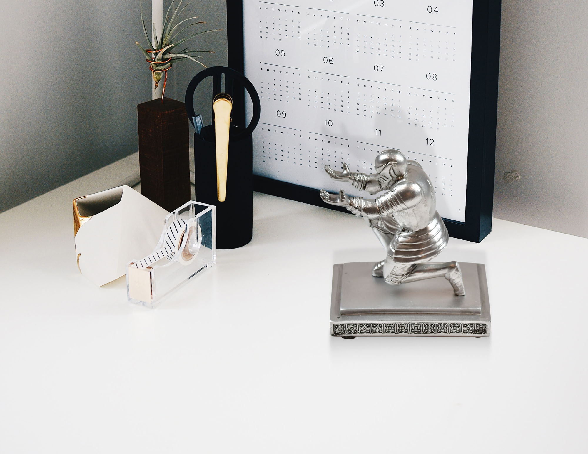 Knight figurine - holder for letter opener, kneeling medieval knight