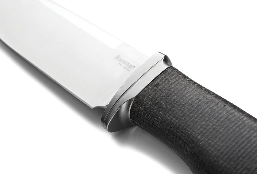 Acha, Schwarzer Griff, Silberne Klinge