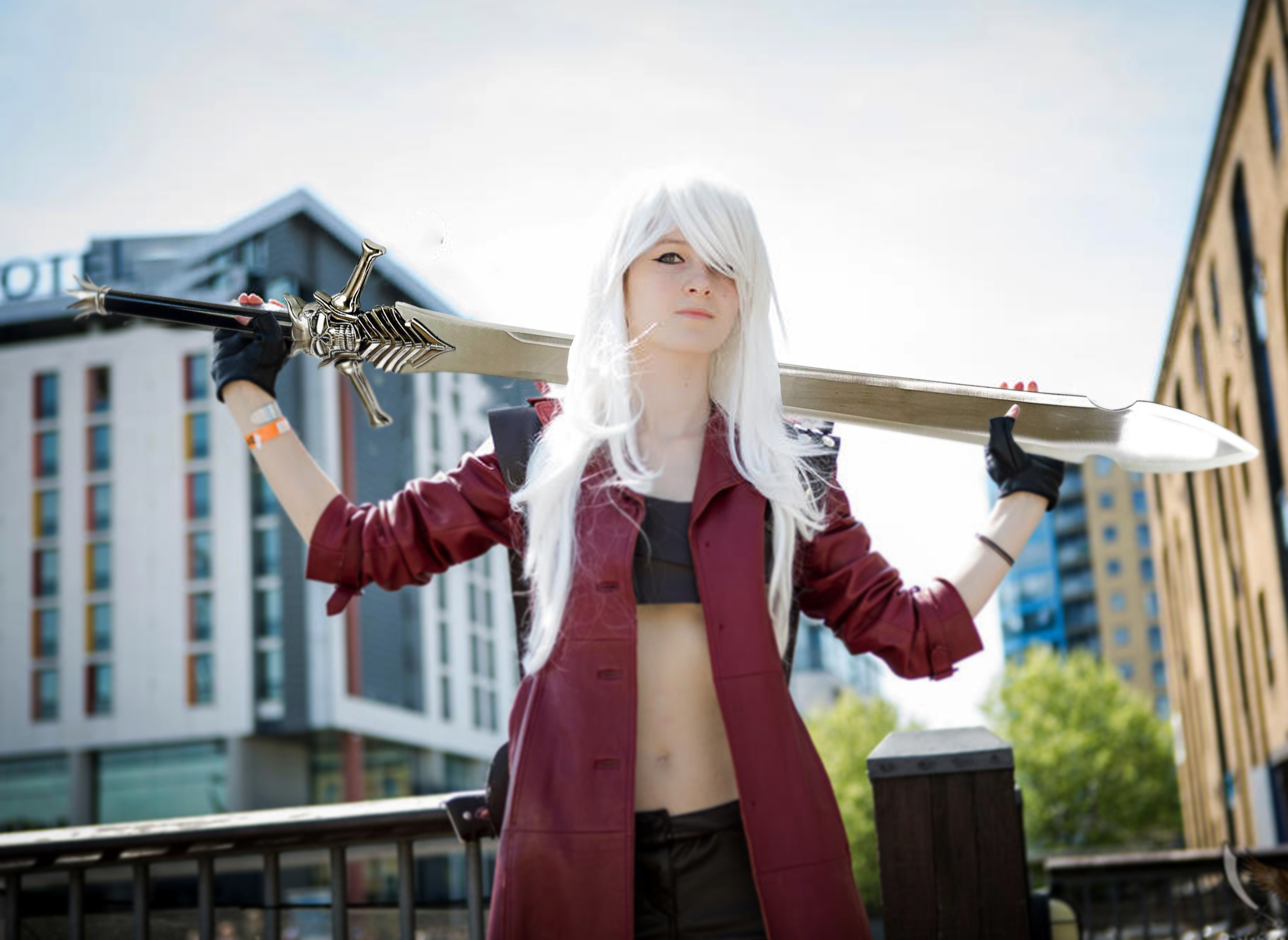 Devil May Cry – Dante´s Rebellionsschwert, silberne Klinge Devil May Cry – Dante´s Rebellionsschwert, silberne Klinge