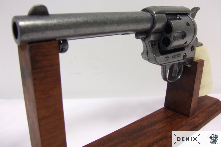 45er Colt Peacemaker, gray