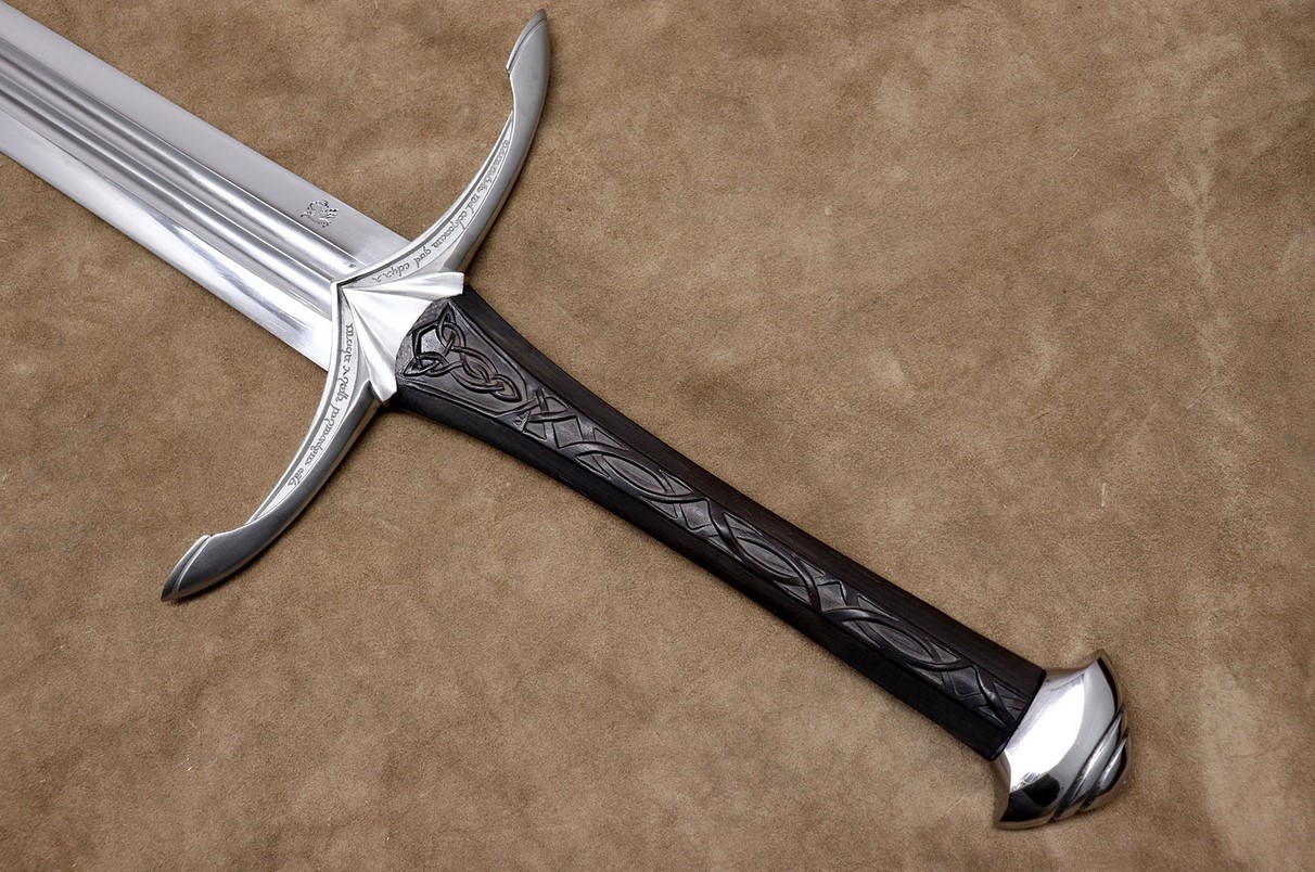 The Dark Elf Gurthang sword