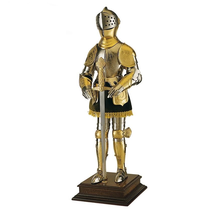 Marto 16th Century Spanish Miniature Royal Knight In Gold