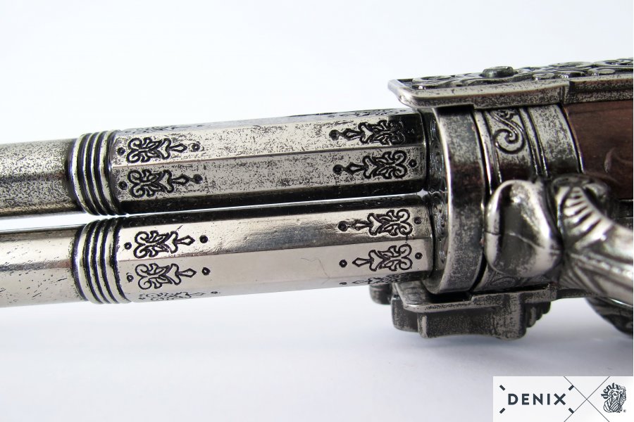 Double barrel flintlock pistol 18th century Metal, plastic