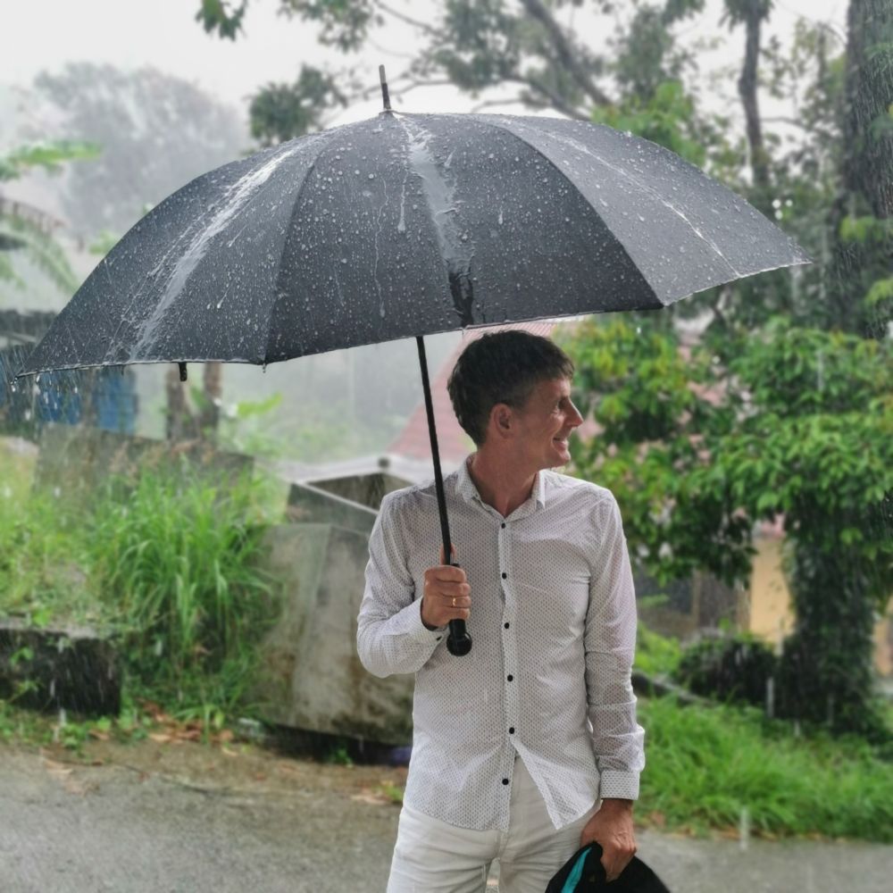 Safety umbrella "XXL extra long" knob handle, Walnut