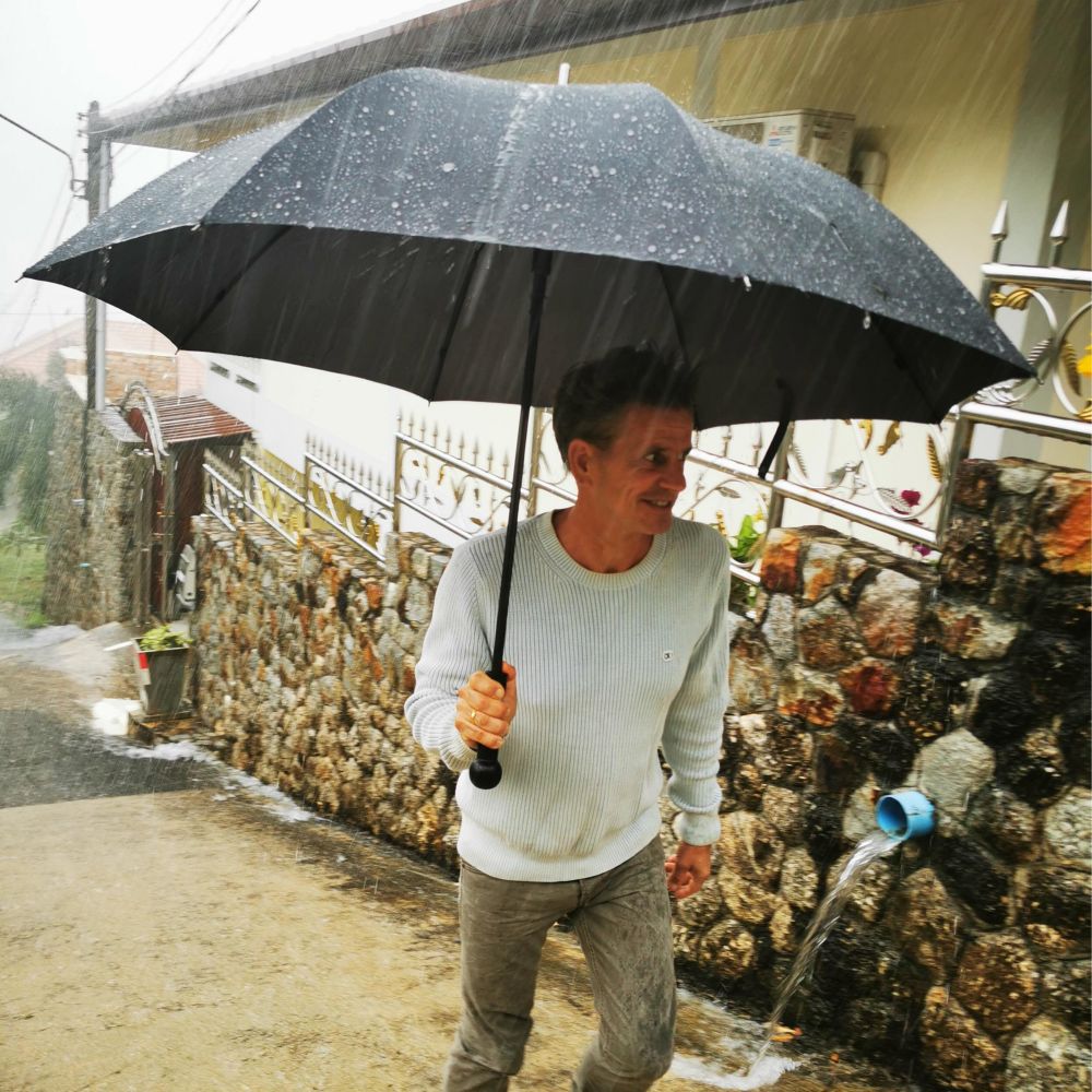 Sicherheitsschirm "XXL extra lang" Knaufgriff, Buche schwarz gebeizt