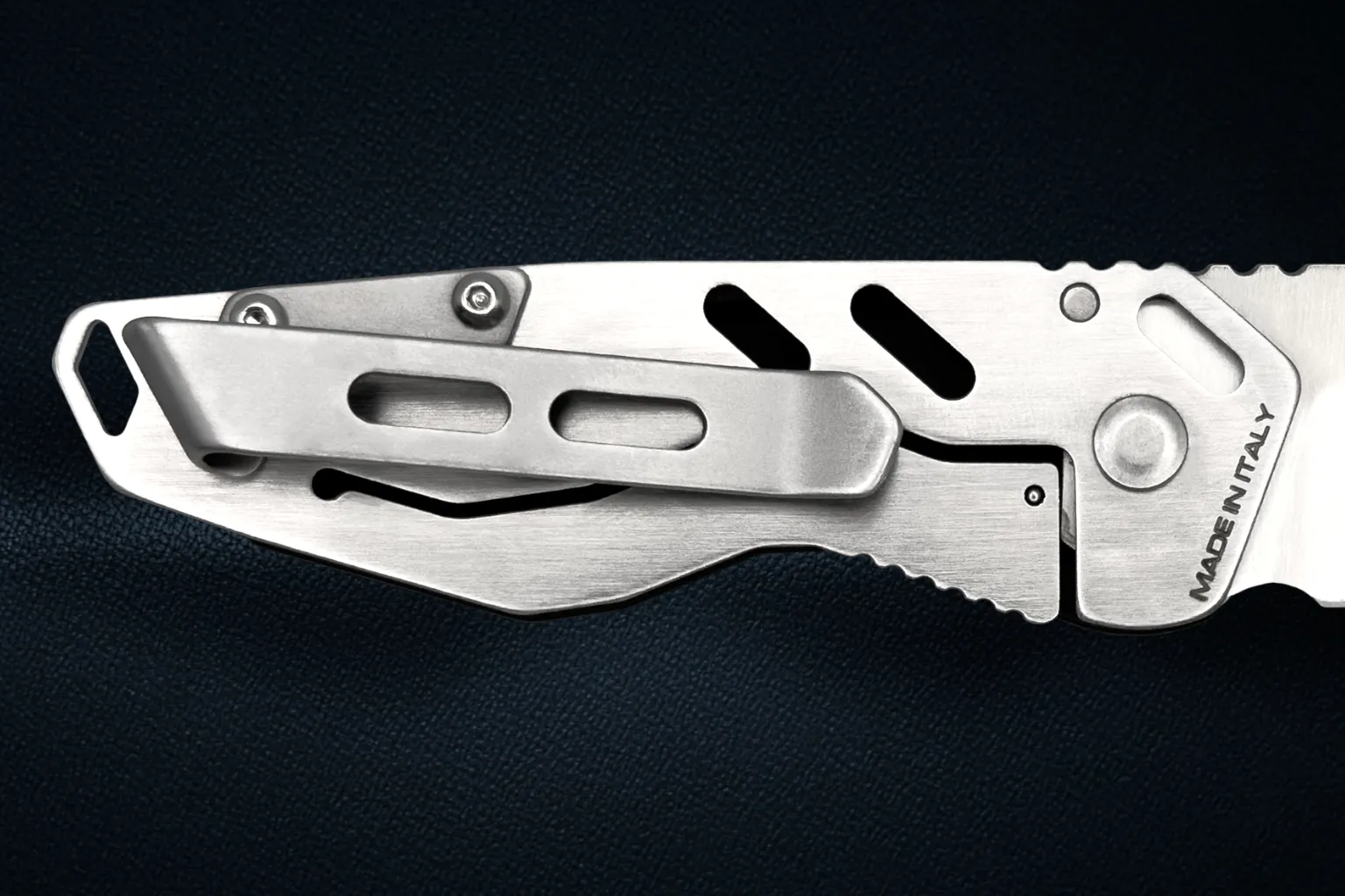 ANT URBAN SF BLACK SATIN