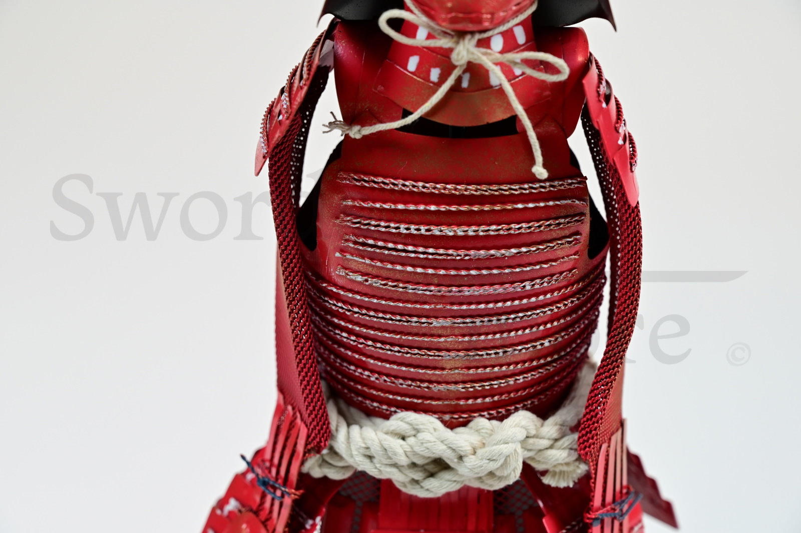 Japanese samurai armor miniature, red