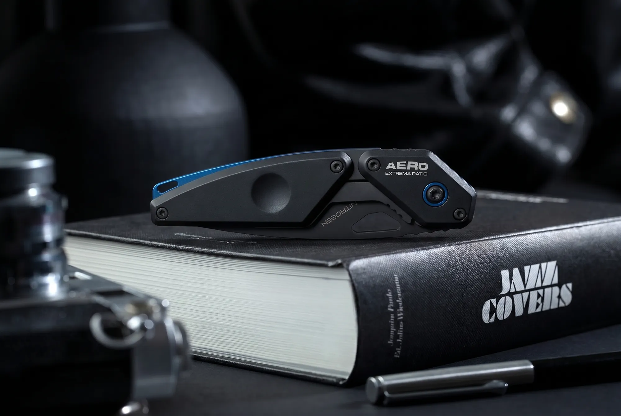 AERO NITROGEN BLACK BLUE