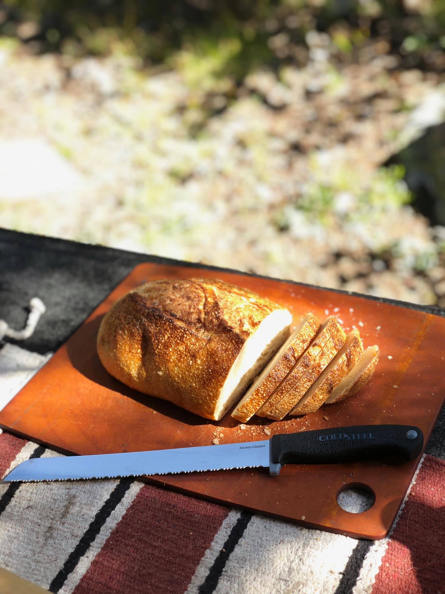 Bread Knife (Kitchen Classics)