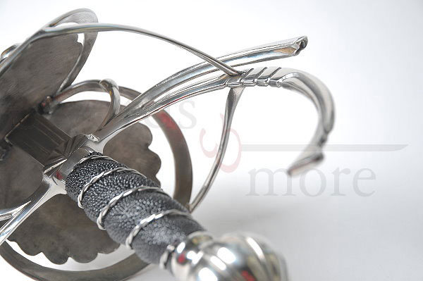 Geriffeltes Swept Hilt Rapier