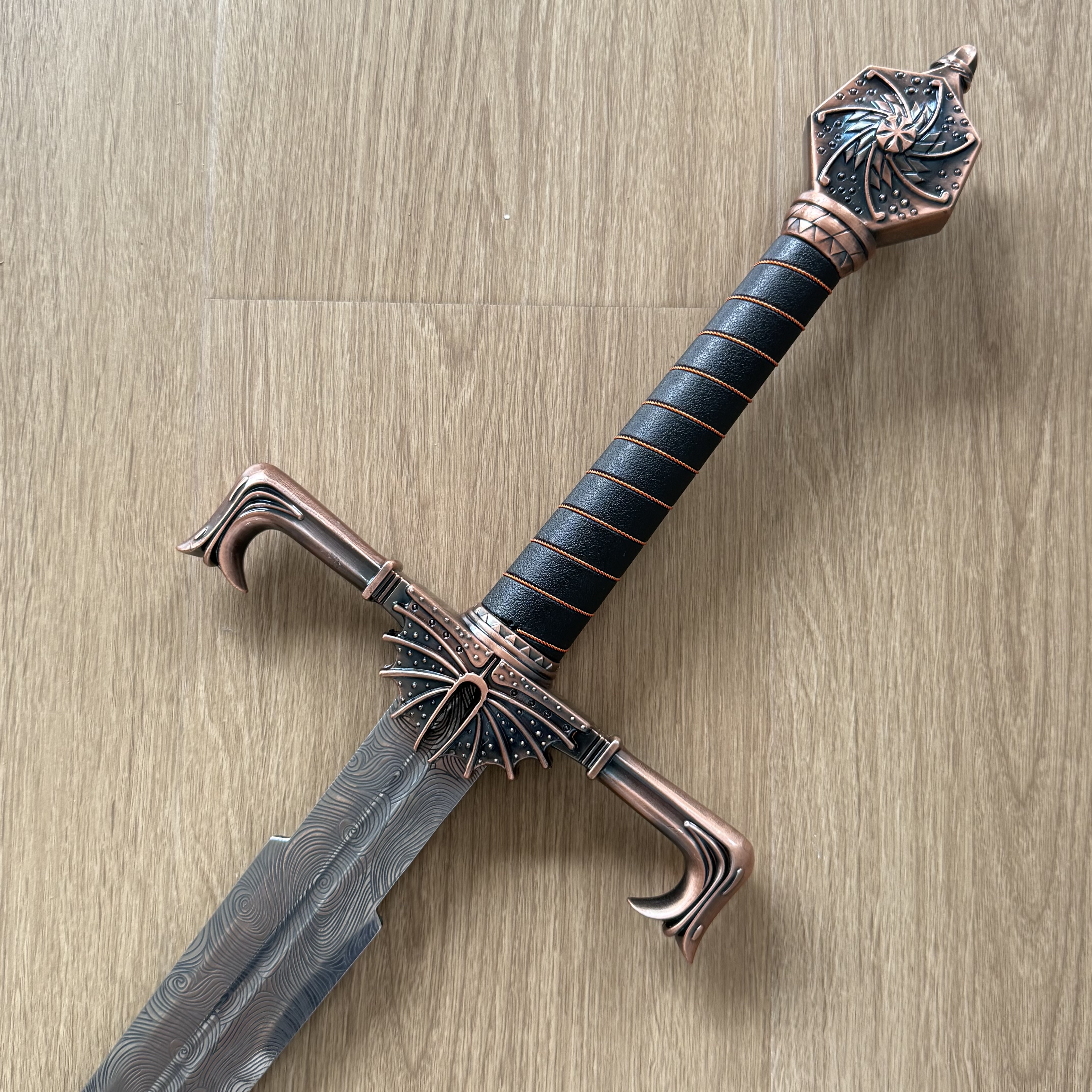 House of the Dragon: Blackfyre Sword with Wooden Wall Plaque