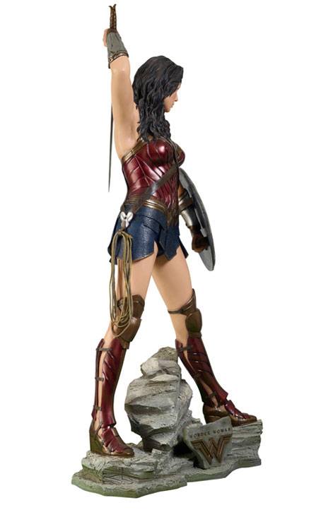 Wonder Woman Life-Size Statue Wonder Woman 224 cm