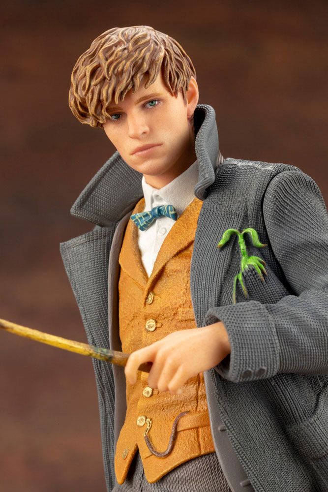 Phantastische Tierwesen 2 ARTFX+ Statue 1/10 Newt Scamander 18 cm