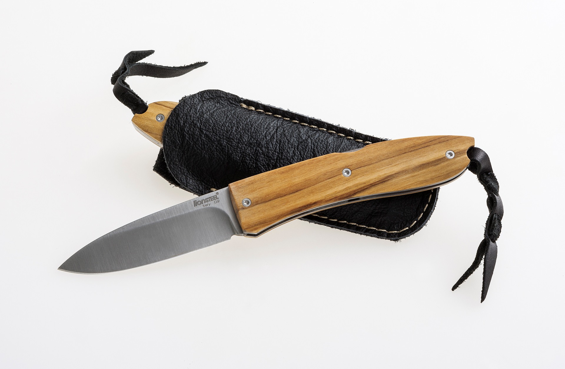 Opera Classic - Olive wood handle