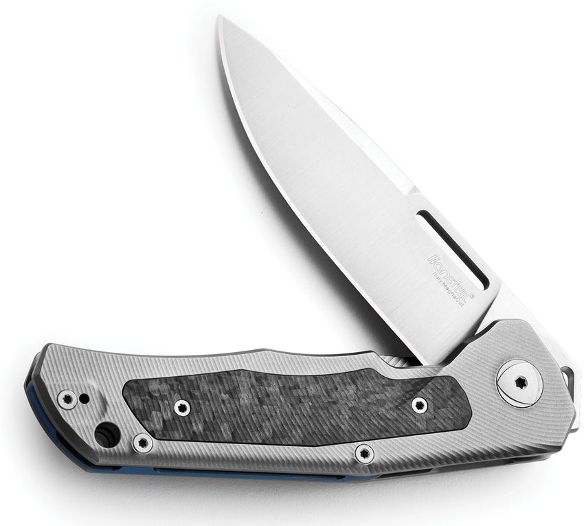 Q4ttro, gray titan handle