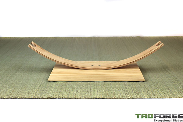 Design Sword stand for one sword – natural wood