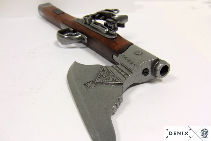 German axe pistol, flintlock 17th century, wood / metal