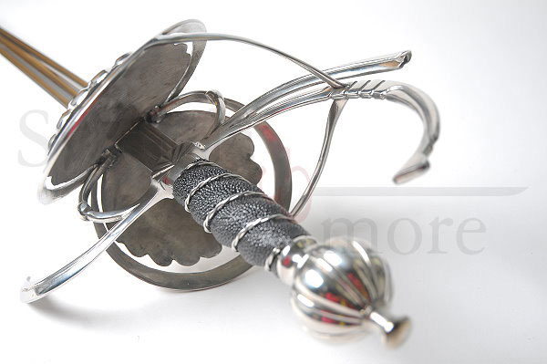 Geriffeltes Swept Hilt Rapier