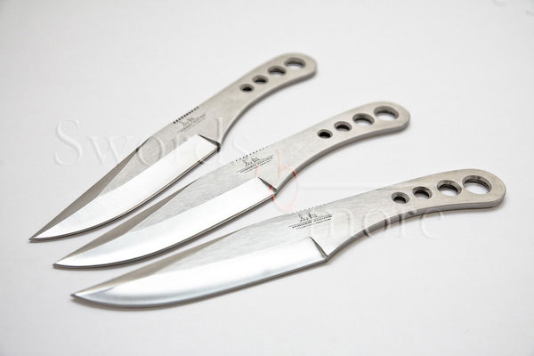 LARGE TRIPLE THROWER SET W/ SHEATH LARGE TRIPLE THROWER SET W/ SHEATH