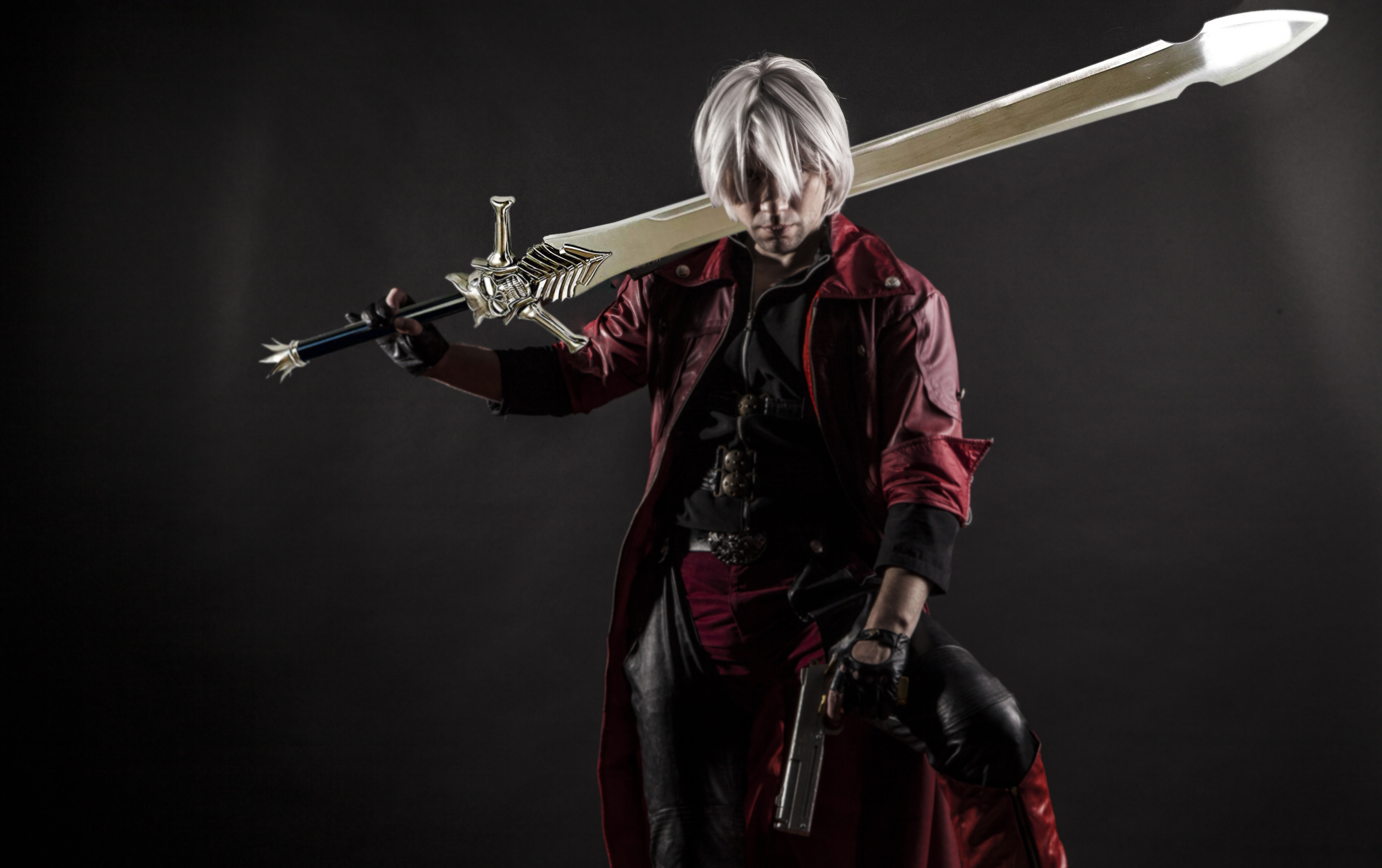 Devil May Cry – Dante´s Rebellionsschwert, silberne Klinge Devil May Cry – Dante´s Rebellionsschwert, silberne Klinge