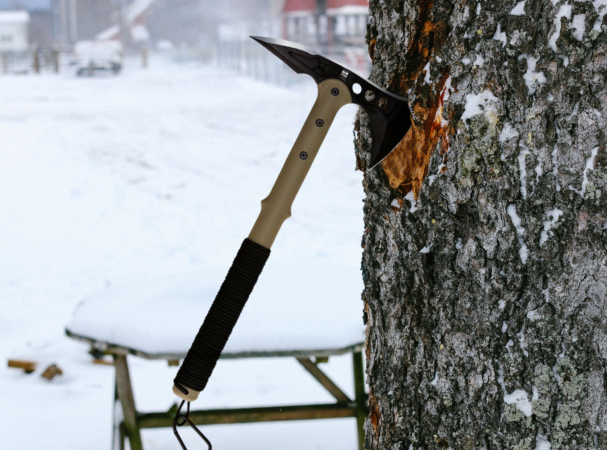 United M48 Ranger Hawk Axt mit Kompass