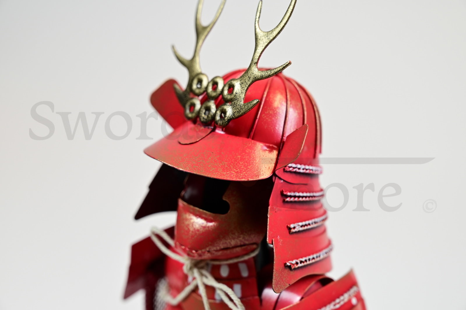 Japanese samurai armor miniature, red