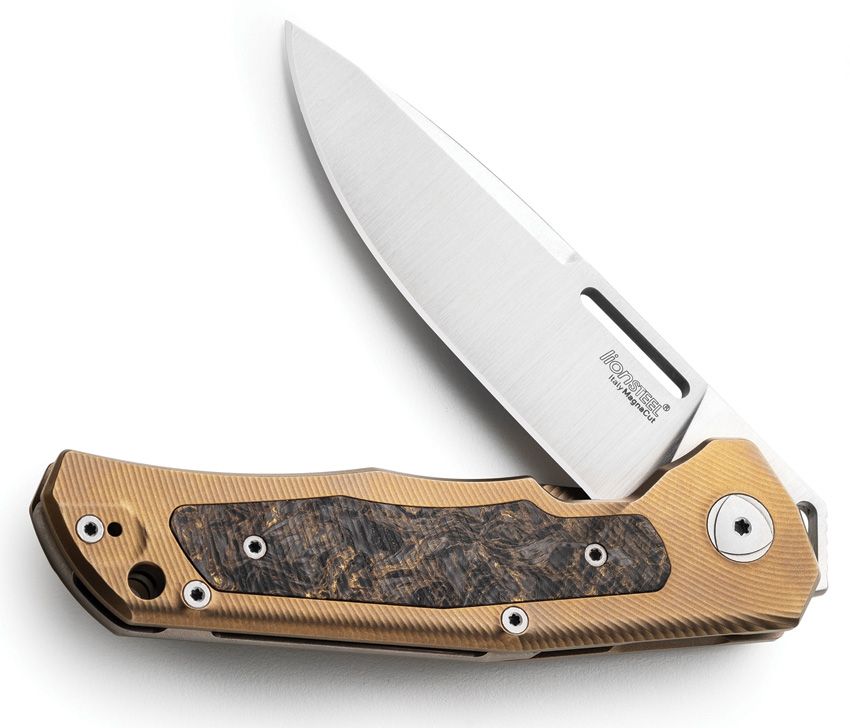 Q4ttro, Bronze Titanium Handle