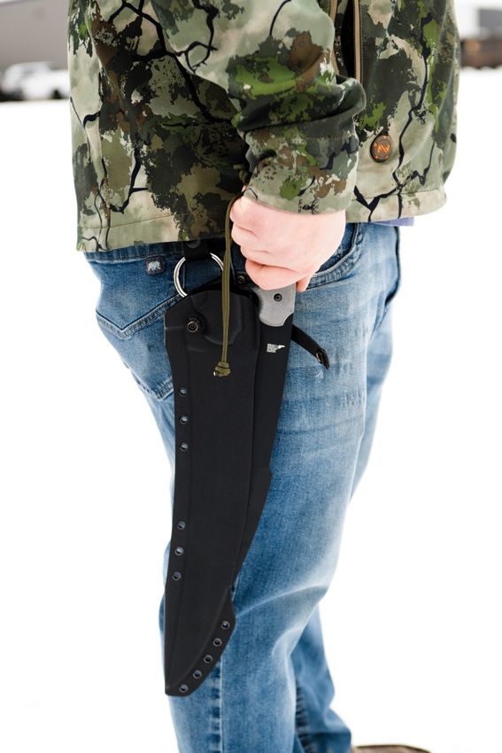 X16 Ginunting Machete with Kydex Sheath